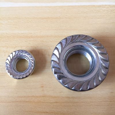 入手可能なサンプル M20 M16 Din6923 直接固定カーボンステンレス鋼ヘックスフレンズナッツ