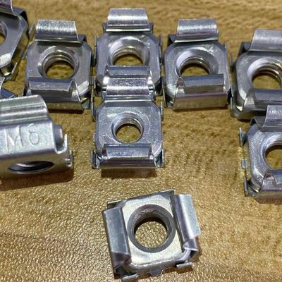 メートリック測定システム ステンレス・スチール・スクエア・ケージ・ナッツ クラップ・ナッツ 青銅製品用